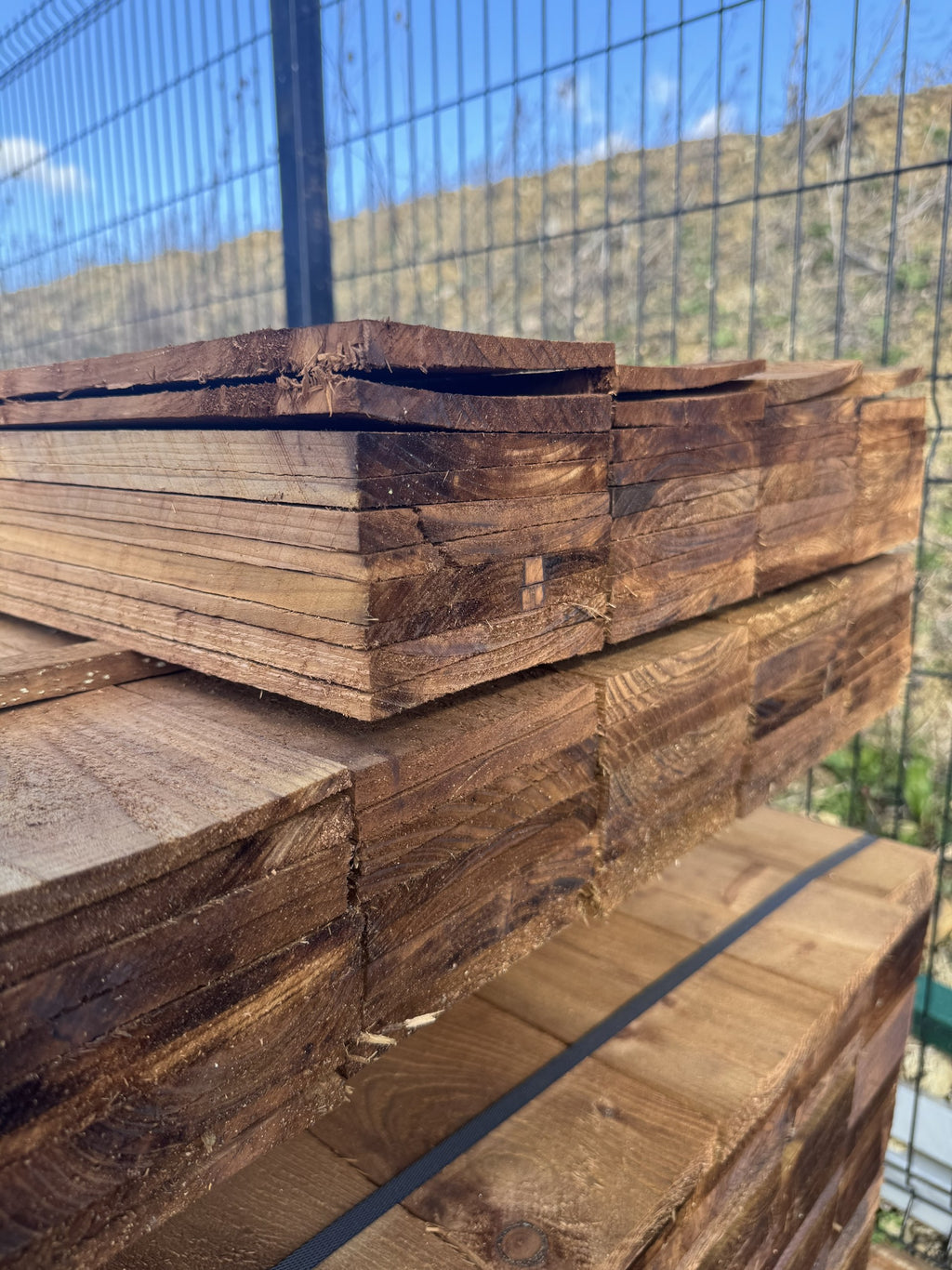 Featheredge Board - Brown. From £1.06 image 1